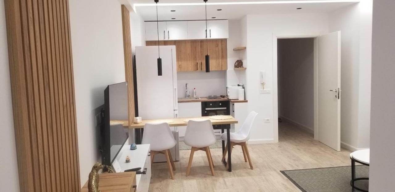 2A Near Blloku Area Apartment Тирана Екстериор снимка